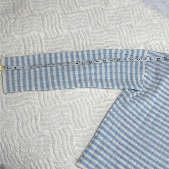 Velvet by Graham & Spencer “Monica” 100% Cashmere Sweater | Size Small | EUC💎 - Picture 10 of 11